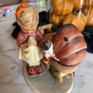 Hummel figurine Doll Mother